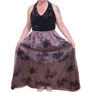 Ignite Evenings Purple Velvet Floral Halter BallGown Dress Beaded Waist Women 18